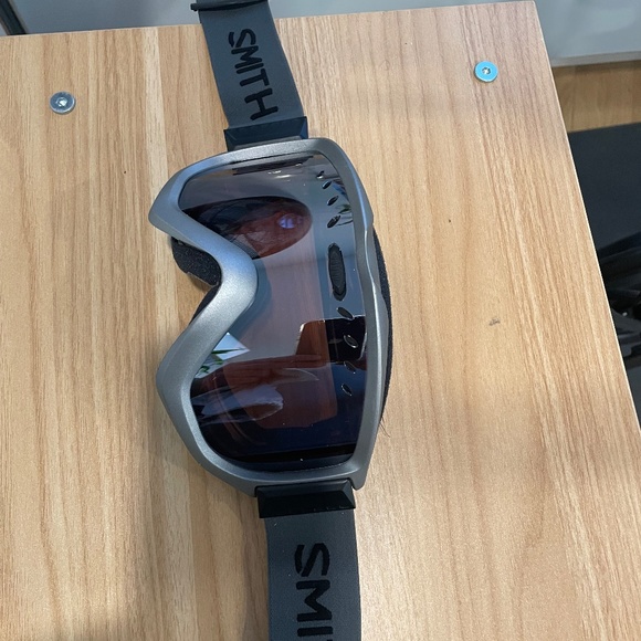 SMITH GOGGLES - Picture 3 of 4